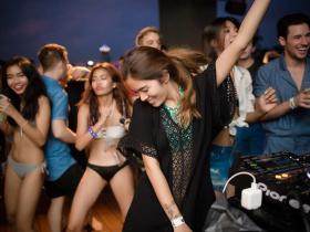 曼谷夜店艳遇大全-你想要的都在这里