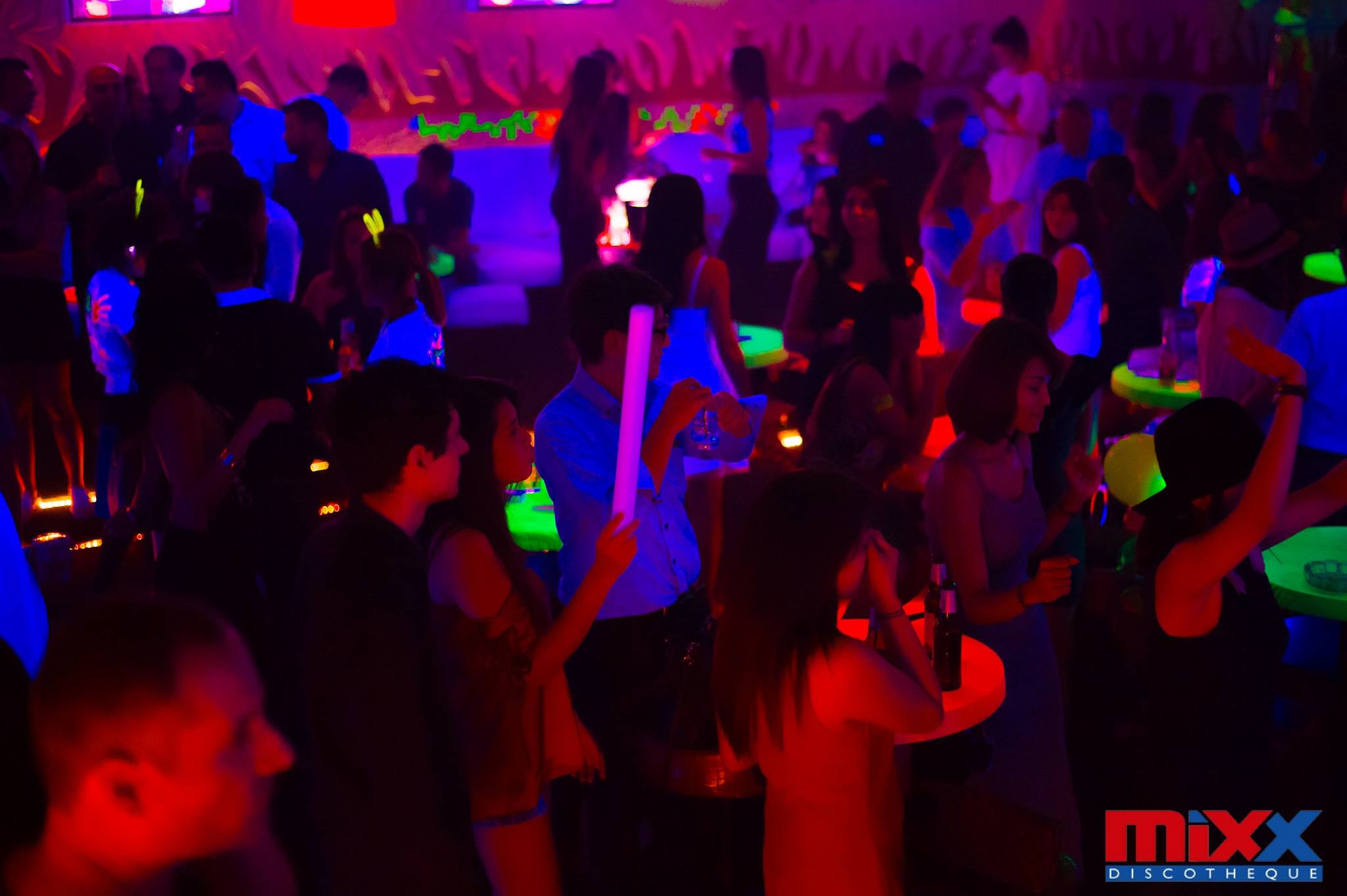 mixx-discotheque-bangkok_neon-beatz-party_02-september-16_030